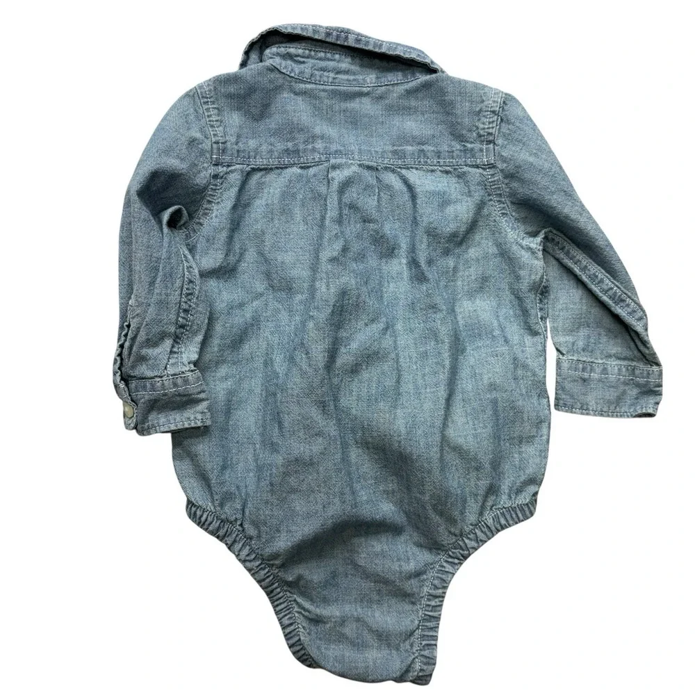 Baby Gap 12-18 Months Chambray Bodysuit Lot Of 2 Embroidered Bear Long Sleeve